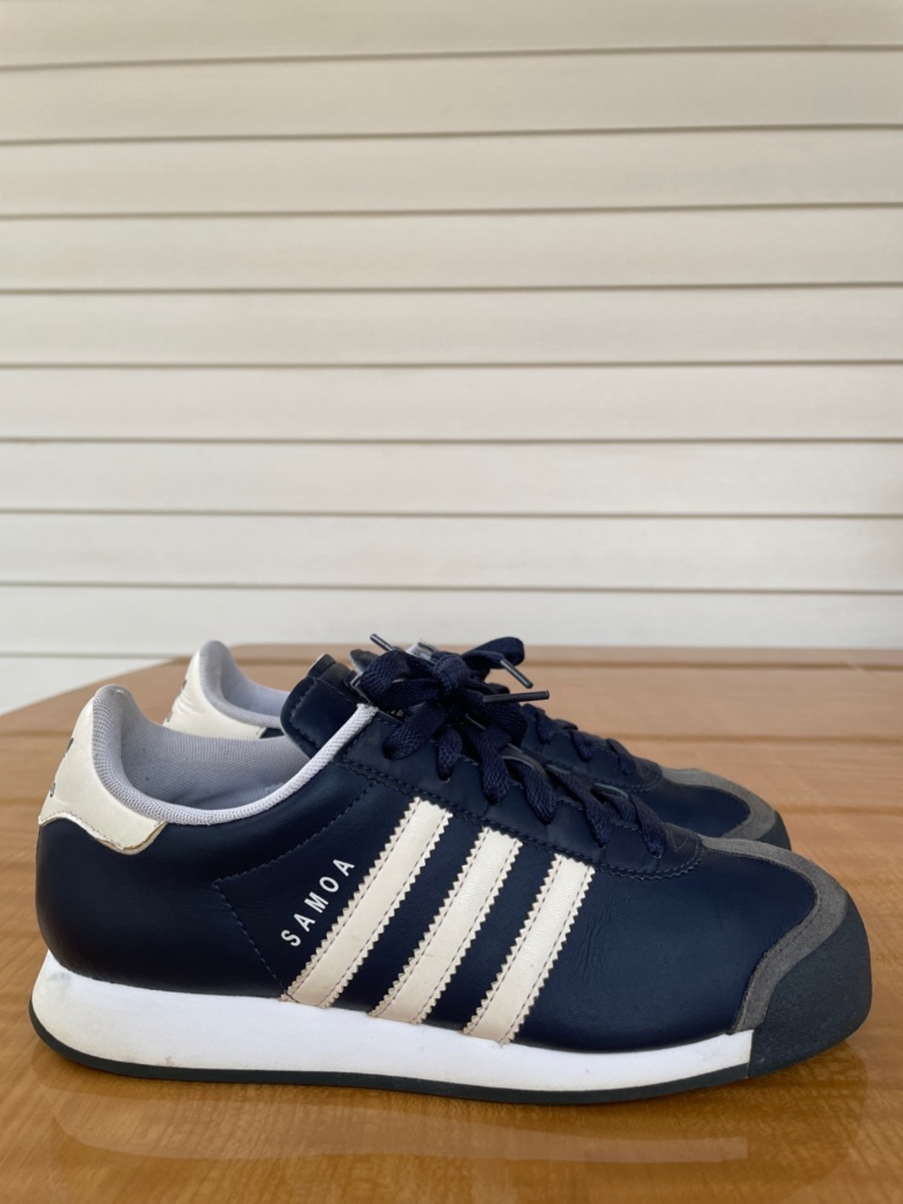 Adidas Samoa Navy and White Retro Sneakers Size 5 Mens